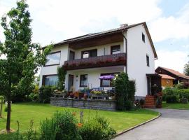 Ferienwohnung Uhrmann Franz, apartment in Lindberg