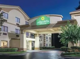 La Quinta Inn & Suites by Wyndham Jackson Airport - Pearl