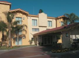 베이커스필드에 위치한 호텔 La Quinta Inn by Wyndham Bakersfield South