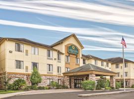 La Quinta Inn & Suites by Wyndham The Woodlands Spring, hotel di Spring