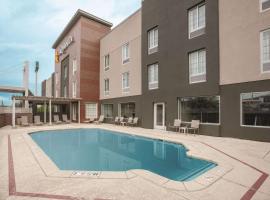 La Quinta by Wyndham New Cumberland - Harrisburg, hotell i New Cumberland