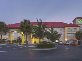 La Quinta Inn and Suites Fort Myers I-75, hótel í Fort Myers