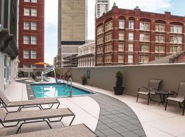 La Quinta by Wyndham New Orleans Downtown, מלון בניו אורלינס