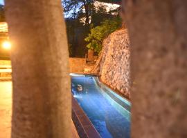 Santa Marina Guesthouse, hotel v destinaci Kato Loutraki