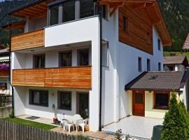 Ferienwohnung Haus Reider: Sarntal'da bir ucuz otel