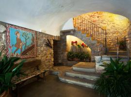 Pensió Bellmirall, bed and breakfast en Girona