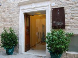Relais Del Borgo Hotel & Spa 4 Stelle, hótel með bílastæði í Staffolo