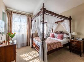 The White Hart Hotel: Moretonhampstead şehrinde bir otel