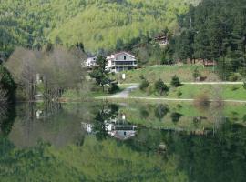 hotel lo sciatore, hotel u gradu Cotronei