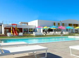 RIDE Surf Resort & Spa, hotel en Peniche