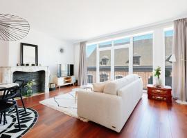 Luxury Apart' MONS City Center with Terrace, ξενοδοχείο σε Mons