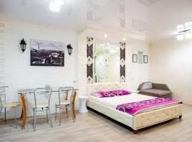 Studio on Oliinyka Street, ξενοδοχείο με υδρομασάζ σε Nikolayev