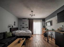 LP Luxury Citycenter Studio, hotel near Xanthi FC Arena, Xanthi