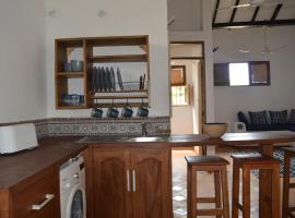 Dragonfly Cottage, villa in Bagamoyo