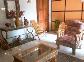 Hostal Do&ntilde;a Marta, alquiler vacacional en San Salvador