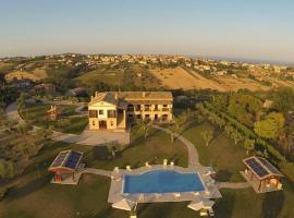 Residence Colle Veroni, apartment in Mosciano SantʼAngelo