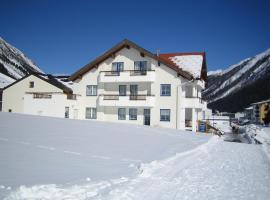 Klara Appartements, hotel in Galtür