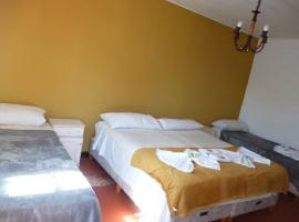 Passaros Suite Hotel, hotel in Puerto Iguazú