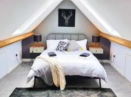 The Louis Armstrong- Modern 3 Bedroom Apartment, super close to the City Centre