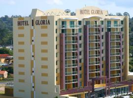 Hotel Gloria, hotelli, jossa on uima-allas kohteessa Springwood