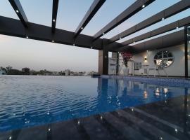 Rockland Hotel, C.R Park