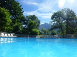 Camping, Hôtel De Plein Air Les Cariamas