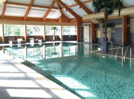 Jeneverbes24, hotel with pools in Otterlo