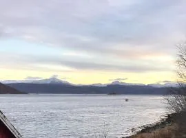 Kvaløya Lodge
