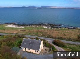 Shorefield, Bruichladdich, hotel with parking in Bruichladdich