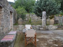 LIOTRIVI Olive Press, hotel en Volimes