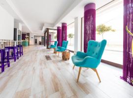 Hostal Tarba, готель у місті Сан-Антоніо