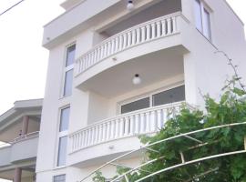 DK Apartmani, appart'hôtel à Dobra Voda