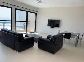 WATERFRONT FLAT