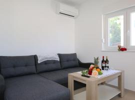 Apartments Maric-Hlapa, appartement in Soline
