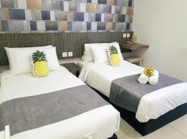 Tas 96 Inn, hotel perto de Sultan Haji Ahmad Shah Airport - KUA, 