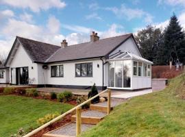 Bracdy Cottage, rental liburan di Llandyrnog