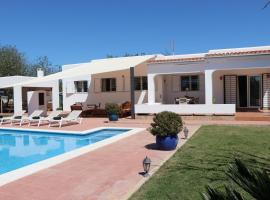 Villa Sa Vinyeta, holiday home sa Sant Llorenç de Balafia