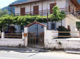 Nona's Guest House Corfu Βenitses, pension in Benitses