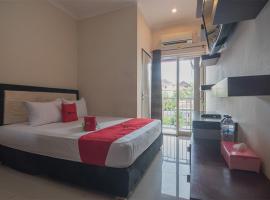 RedDoorz near E Walk Mall Balikpapan，巴厘巴板的家庭旅館