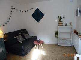 Studio cosy au calme, apartment in Libourne