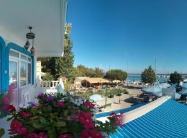 Denizkizi butik otel, παραλιακό ξενοδοχείο σε Kucukkuyu