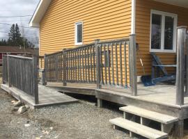 The Country Inn Cottage, villa in Gander