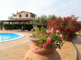 Agriturismo Casale Sasso, hotel con parking en Cerveteri