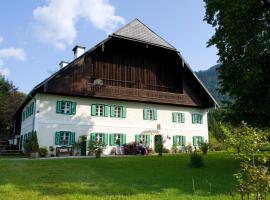 Naturresort FiSCHERGUT - Lodge Wolfgangthal, hotel with parking in St. Wolfgang