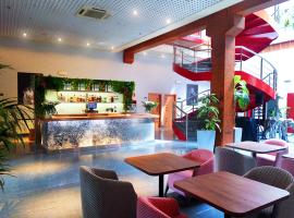 Hotel Fabrik, hotell i Humanes de Madrid