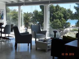 Luxury Loft in Porto Heli !!!, hotel in Porto Heli