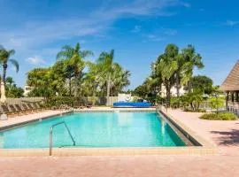 Luxury Totally Renovated Jupiter Villa 2/2 1900 ft from beach