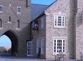 Sandy bay 56 sunrise drive first floor apartment, hótel í Filey