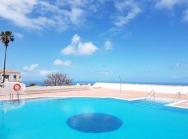 Cosy Well Located Apartment with swimming pool Tenerife, hotel v destinaci Tacoronte