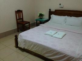 Latsamy Hotel, hotel in Muang Pakxan